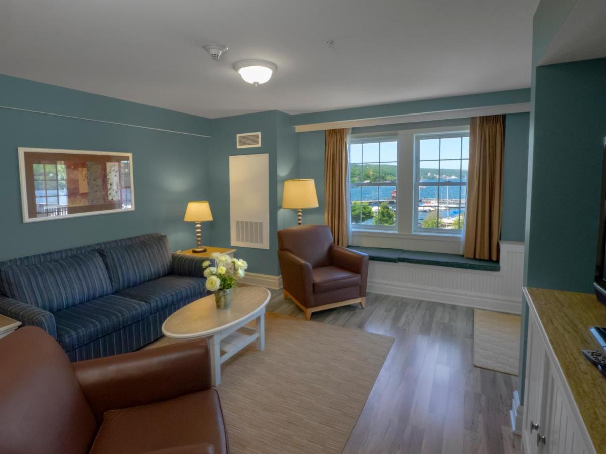 Watkins Glen Harbor Hotel - Housity