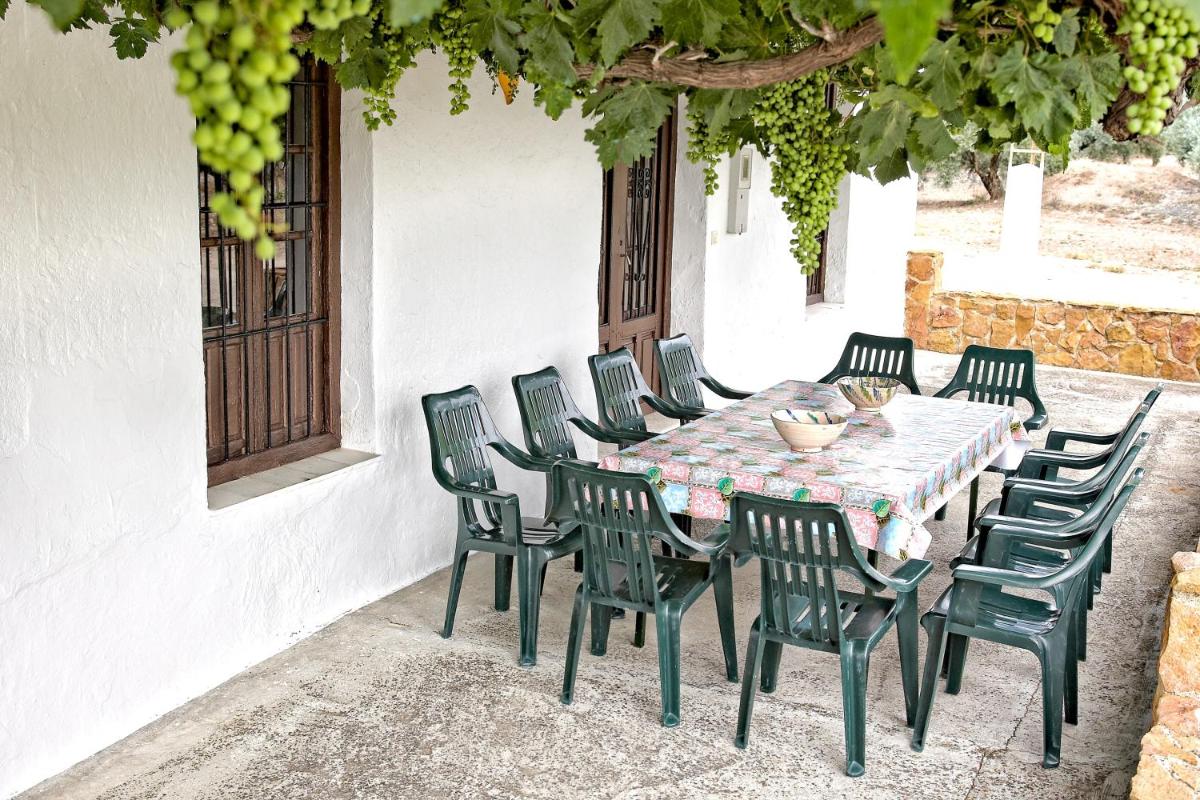 6 bedrooms villa with private pool furnished terrace and wifi at Las Lagunillas - Housity