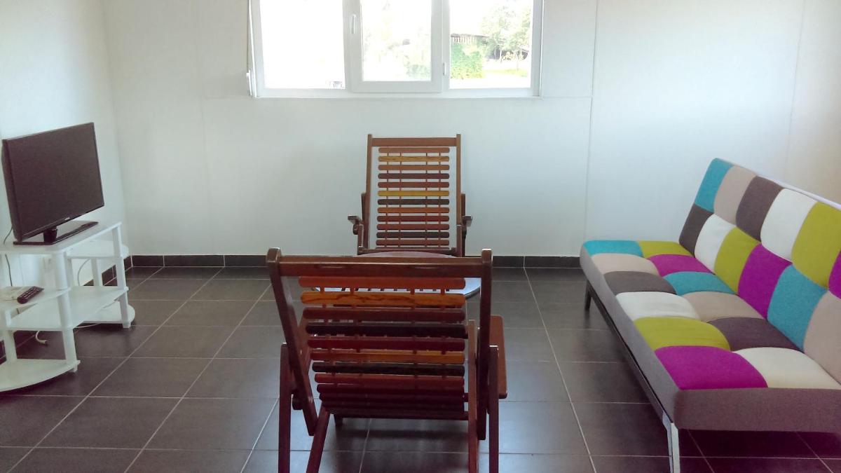 Maison charmante a Macouria avec jardin cloture et terrasse - Housity