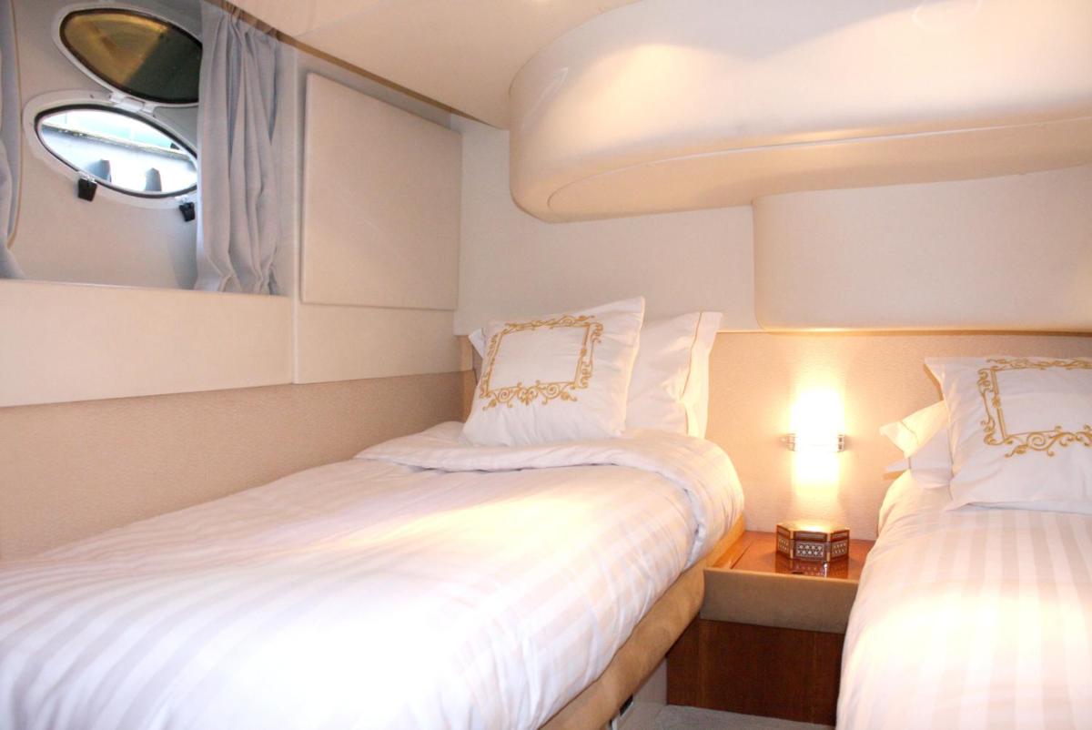 One bedroom property with lake view and terrace at Porto - Housity