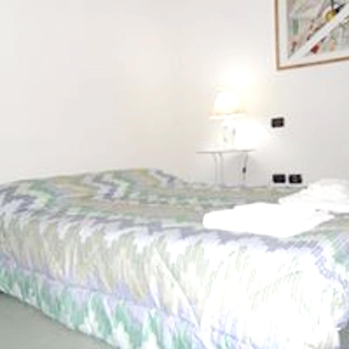 Suitetrails - One bedroom appartement with enclosed garden and wifi at Matera