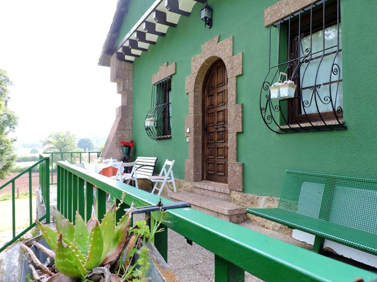 Spacious house with mountain view in Premio - Housity