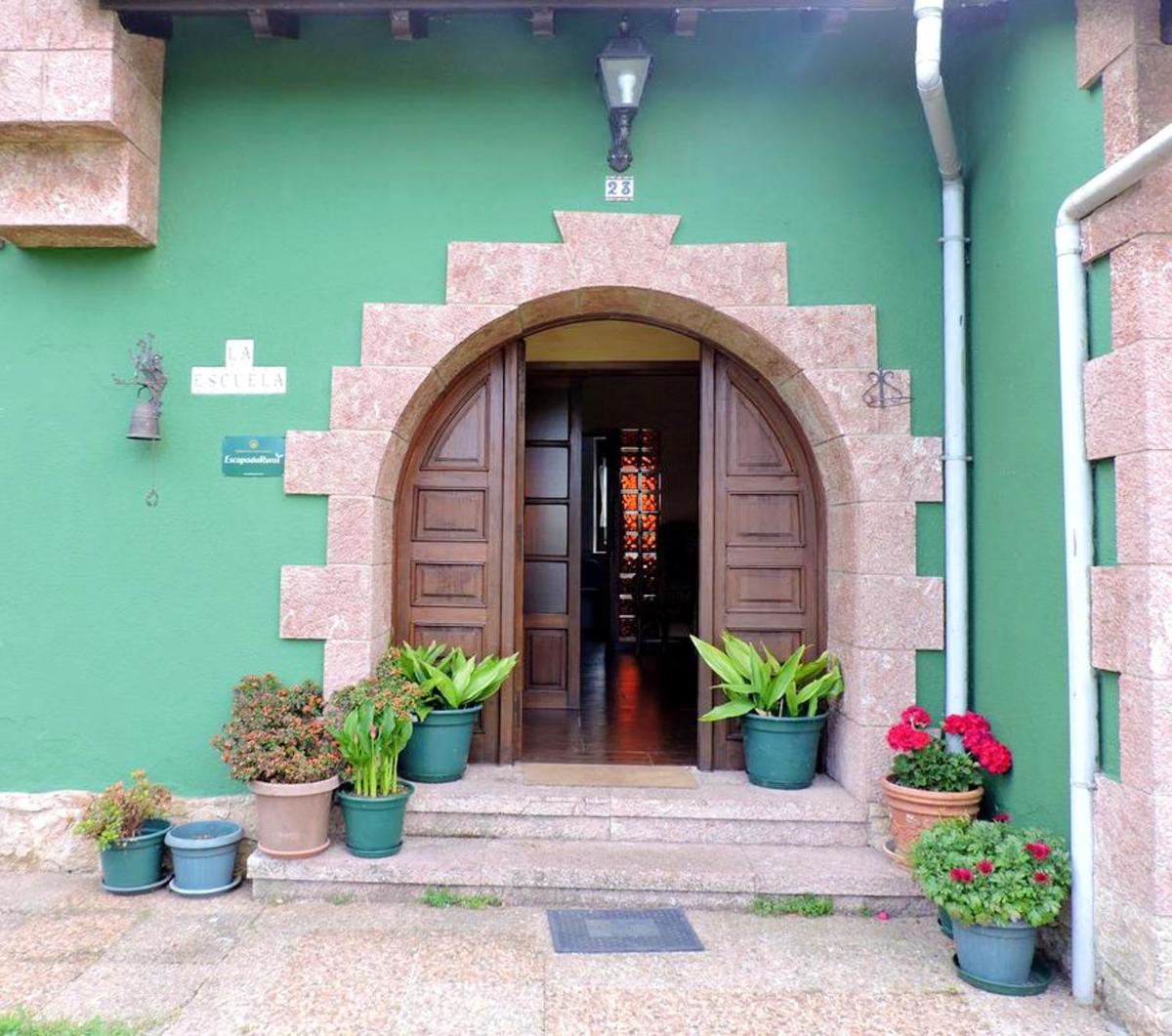 Spacious house with mountain view in Premio - Housity