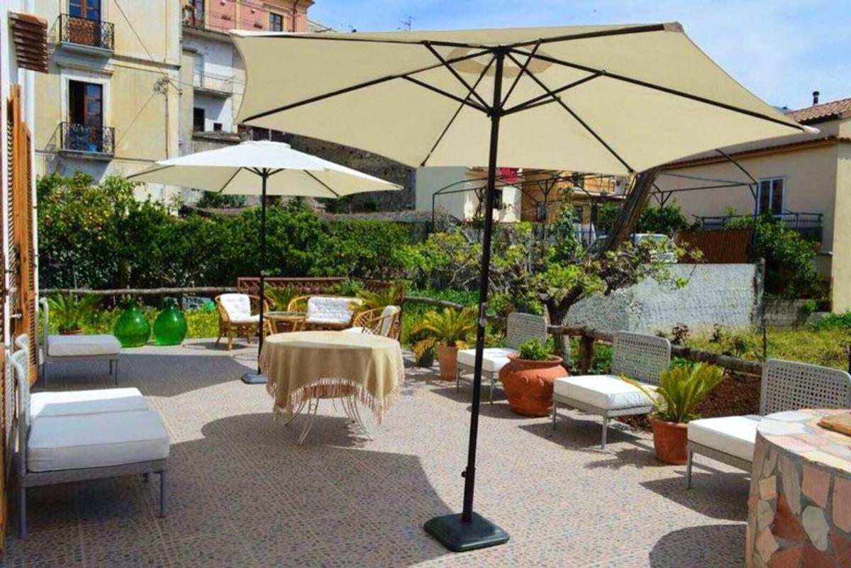 4 bedrooms house at San Nicola Arcella 500 m away from the beach with furnished terrace and wifi - Housity
