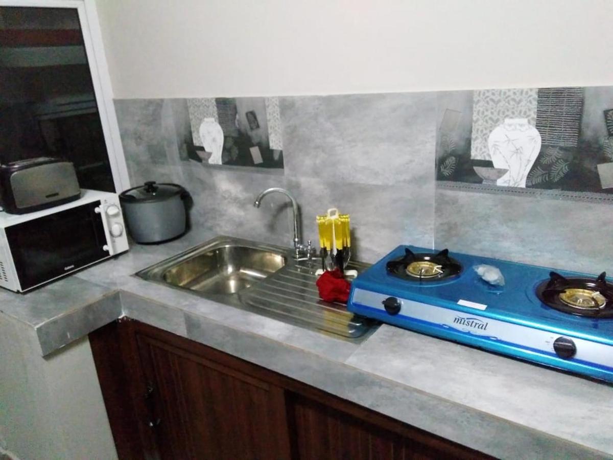 Charming House in Curepipe + Garden - Housity