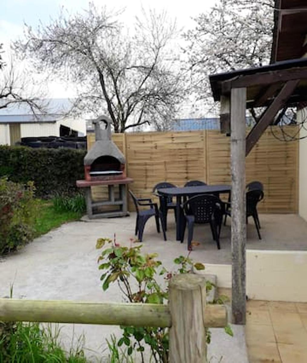Maison confortable avec jardin a Edruchon + Pour 6 personnes - Housity