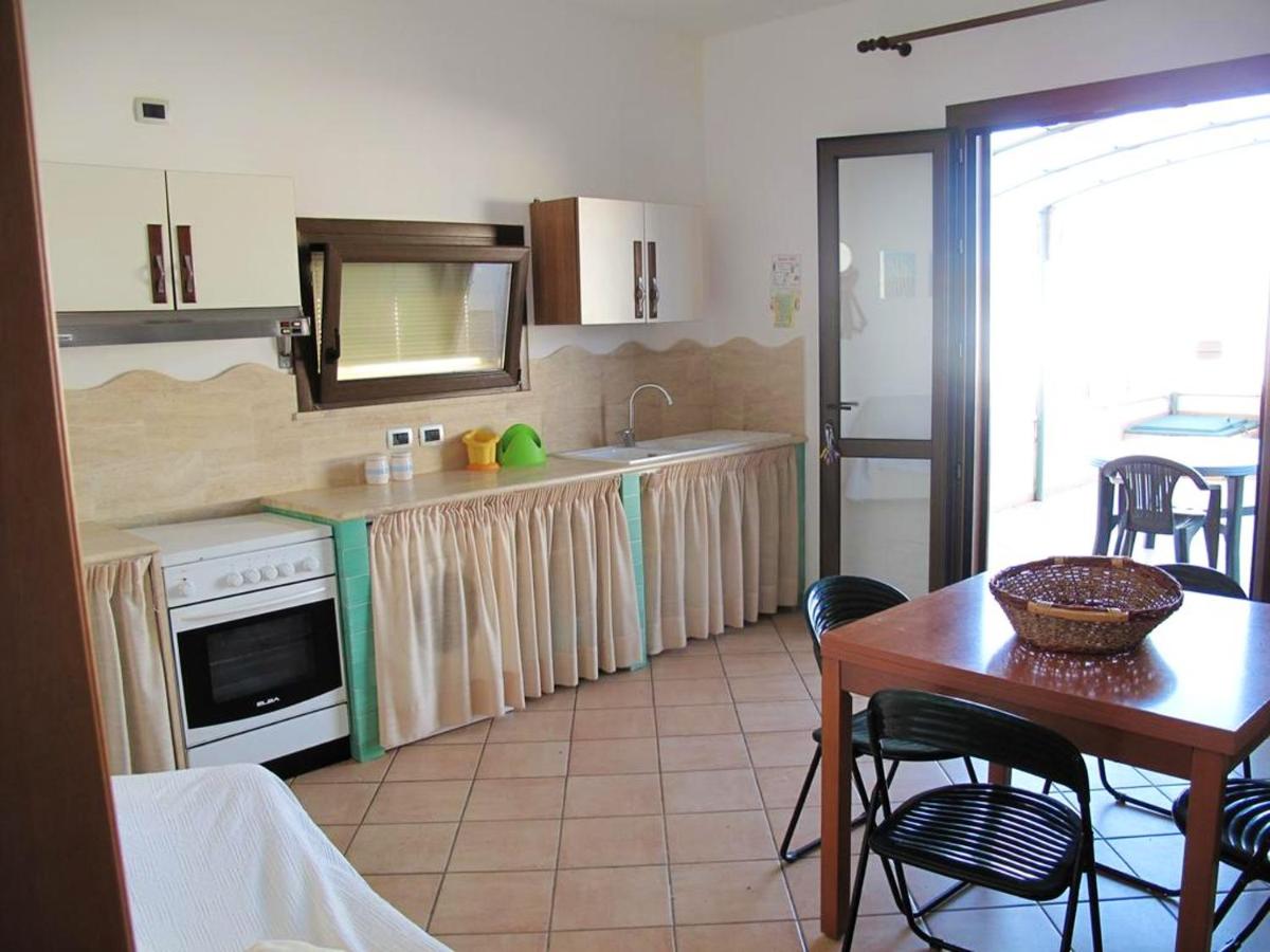 Bright Apartment Alcamo - Housity