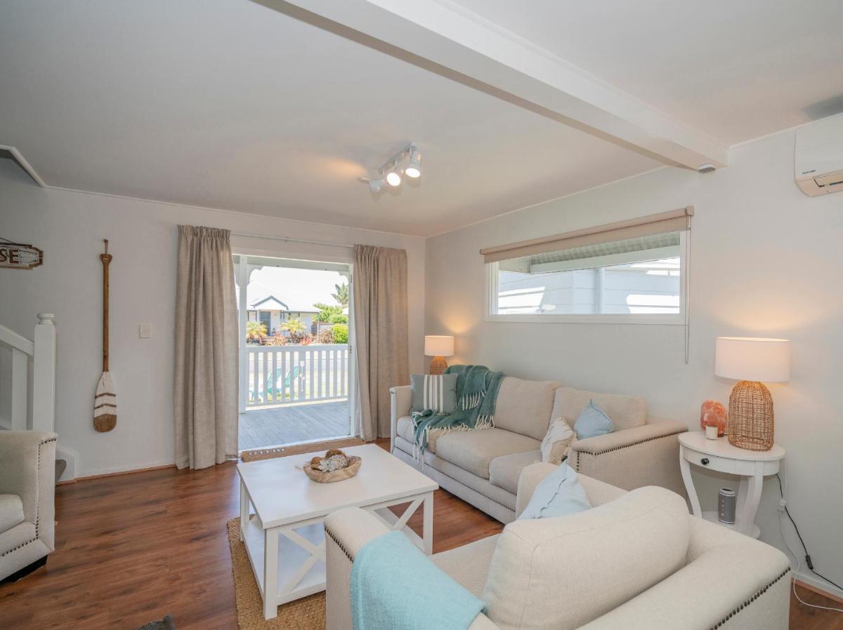 The Doll's House - Whitianga Holiday Home - Housity