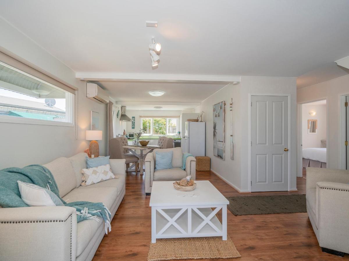 The Doll's House - Whitianga Holiday Home - Housity