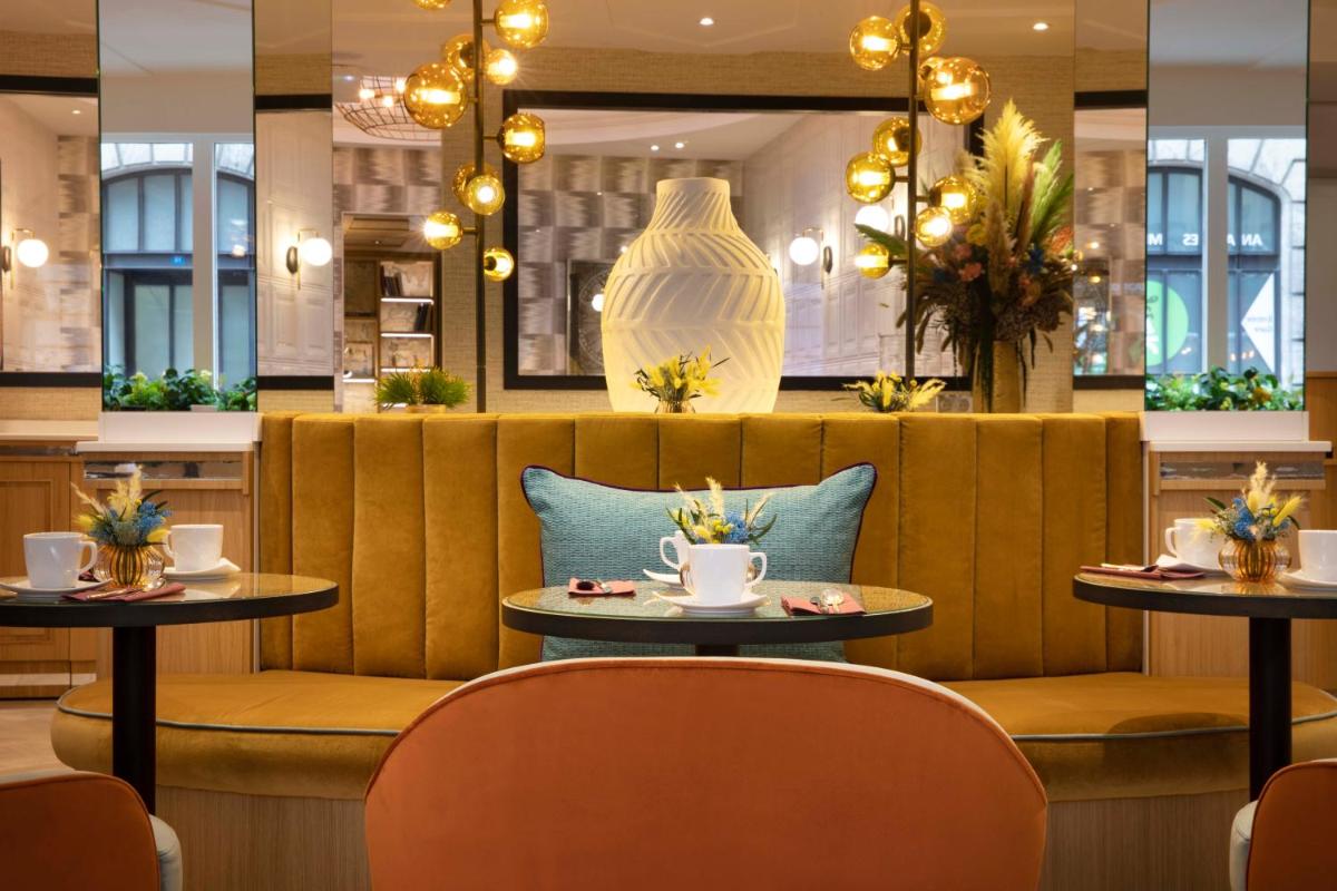 Coin salon dans l'établissement Hotel Phileas Lazare & Spa - Opera