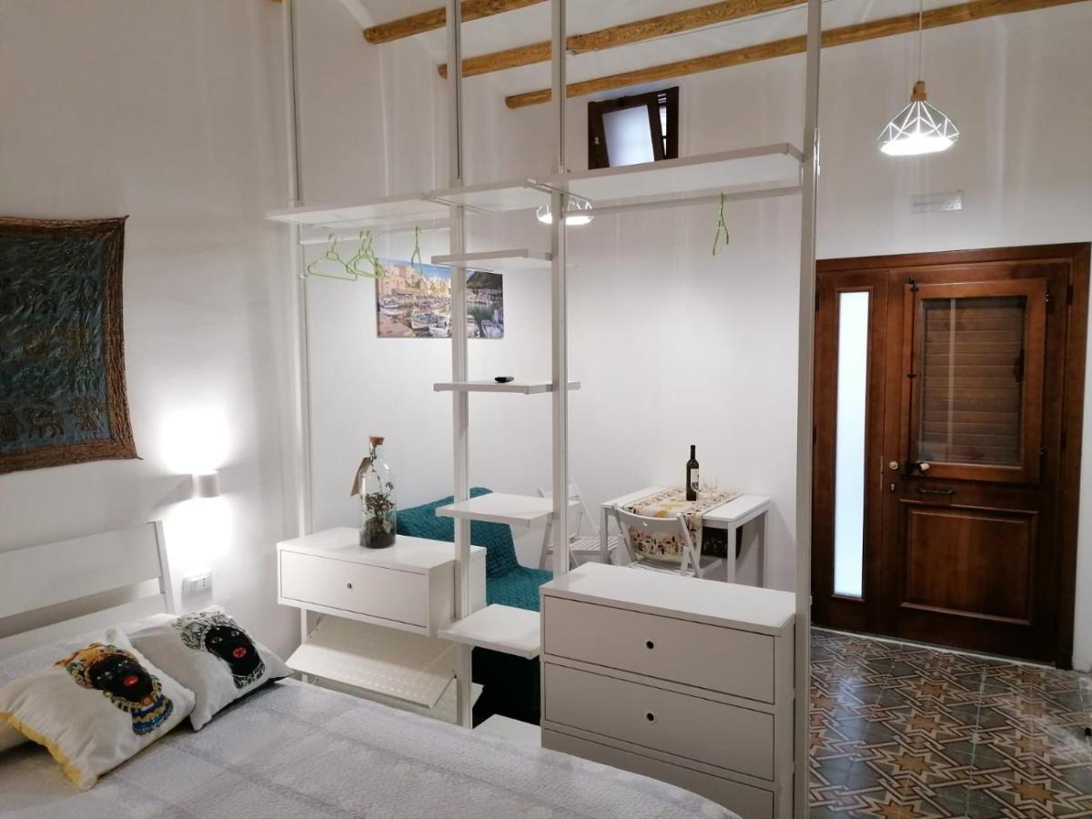 Case Vacanze Azzurra, Loredana e Trinacria - Hizvo