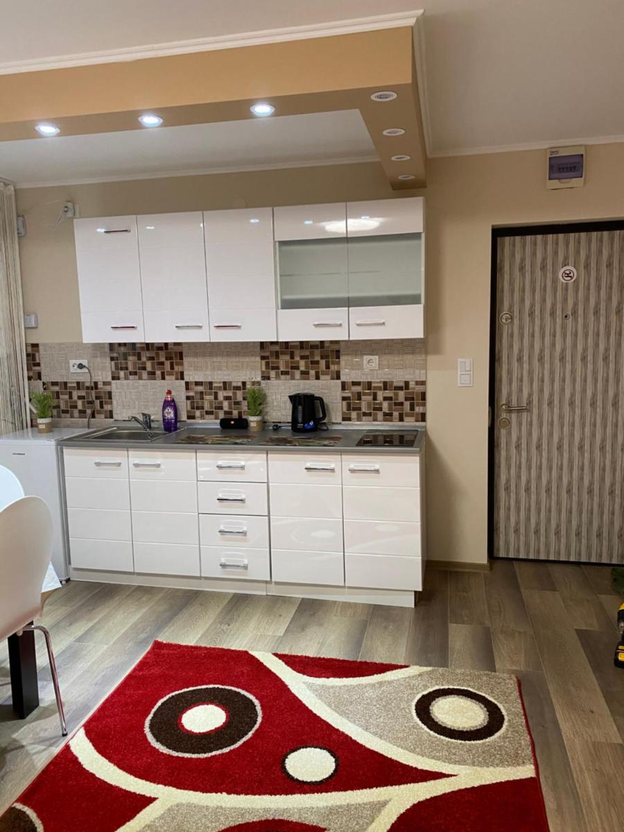 8 RESIDENCE APARTAMENT - Housity