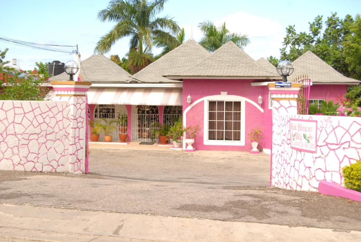 Pink Hibiscus Bed and Breakfast - Housity