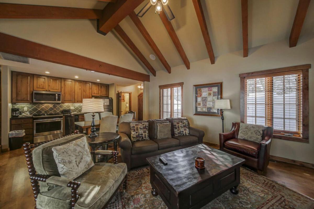 Rock Creek 5 at Tamarack Resort by Casago McCall - Donerightmanagement - Housity