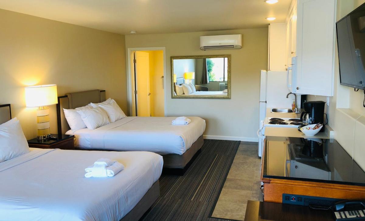 Moonlight Beach Motel - Housity