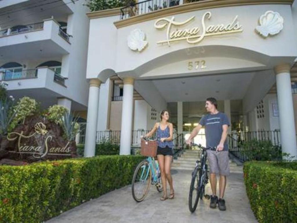 Suitetrails - Ocean Front Condo sleeps 4 - on the Ocean - Marina View- Tiara Sands Resort