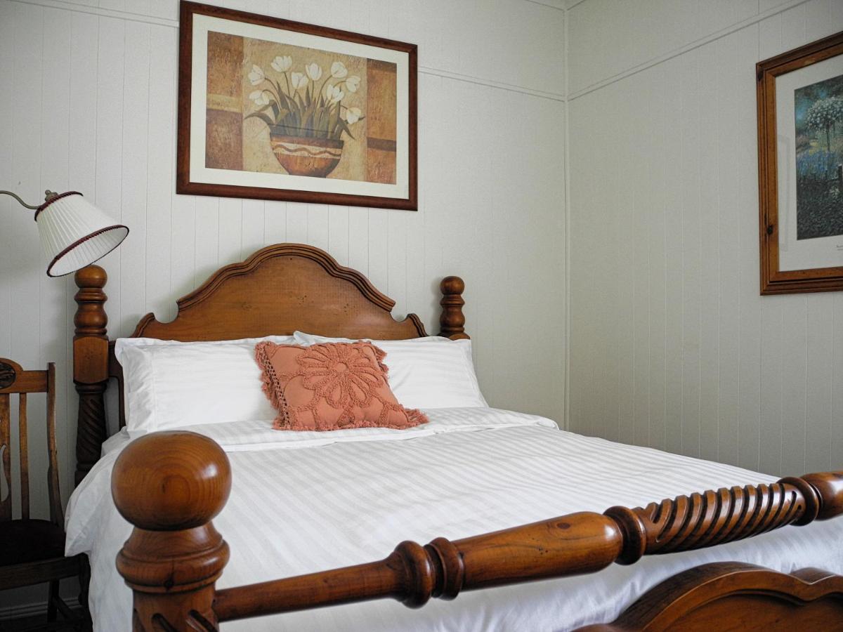 Six Oaks Cottage - Housity