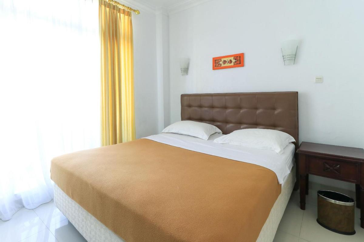 Ge JacMart Homestay Makassar - Housity