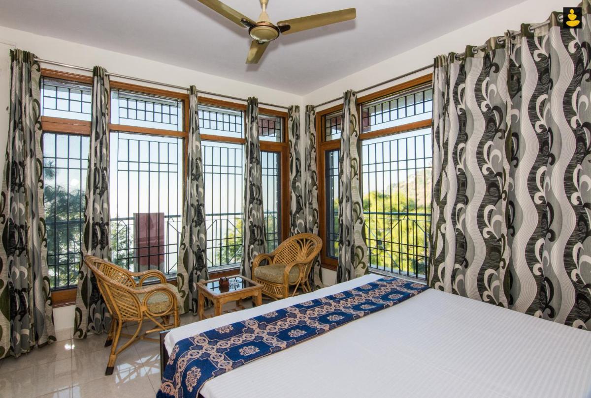 LivingStone 2BHK Cozy Homestay in Kasauli Hills - Housity