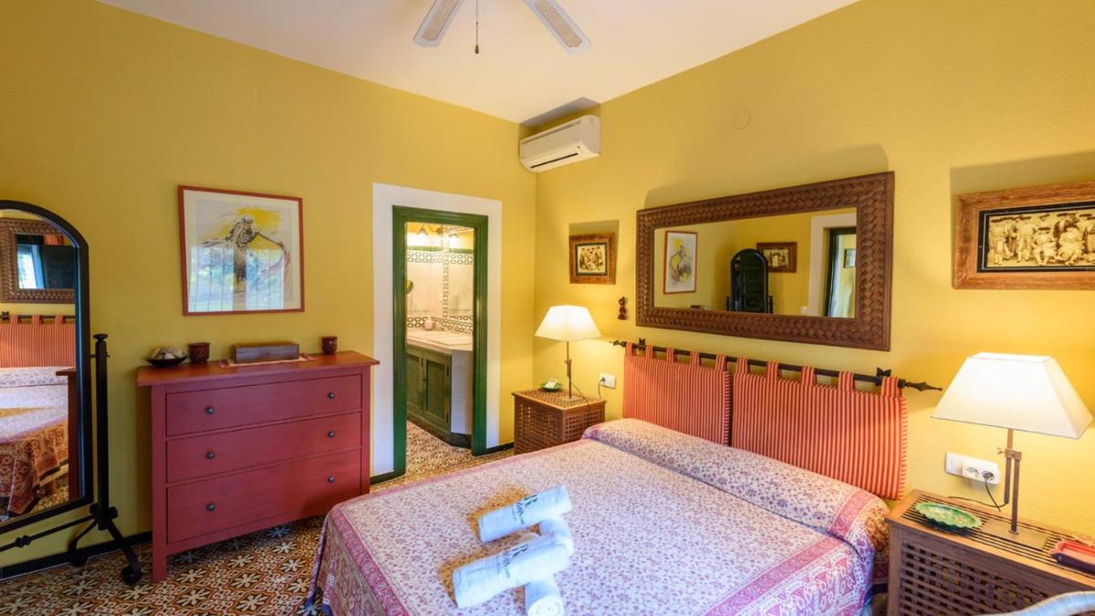 Casa Las Palmeras Sanlucar La Mayor by Ruralidays - Housity