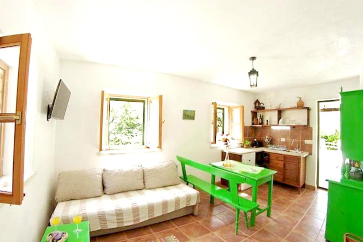 Charming House Selca + BBQ - Housity
