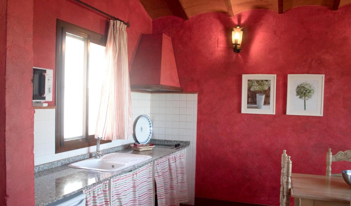 Cosy house in Estepa with mountain view - Housity