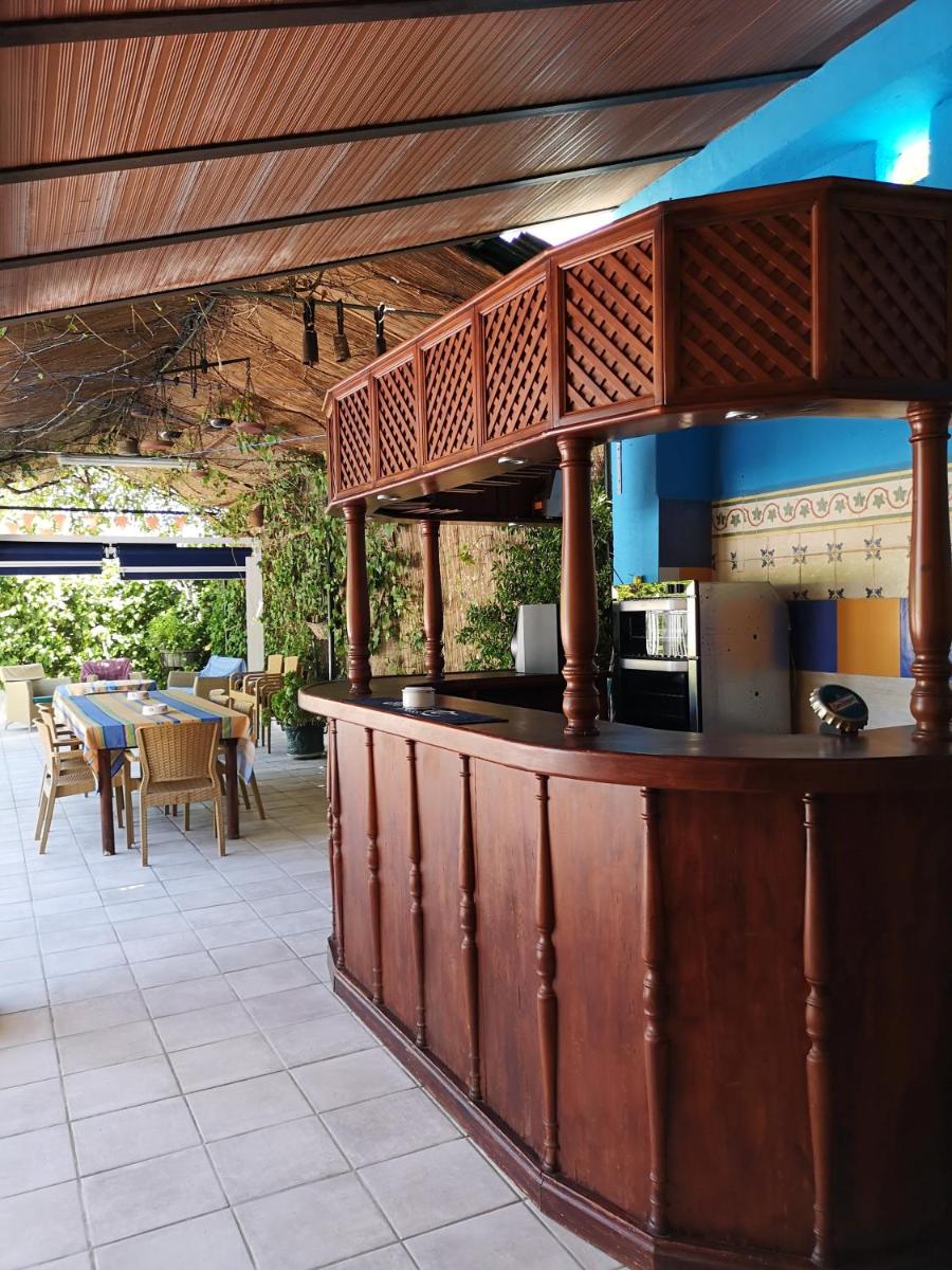 Elegant Villa in Palenciana with Pool - Housity