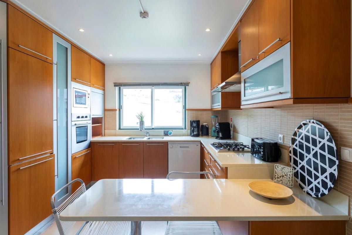 4 bedrooms house with sea view enclosed garden and wifi at Santo Isidoro 1 km away from the beach - Housity