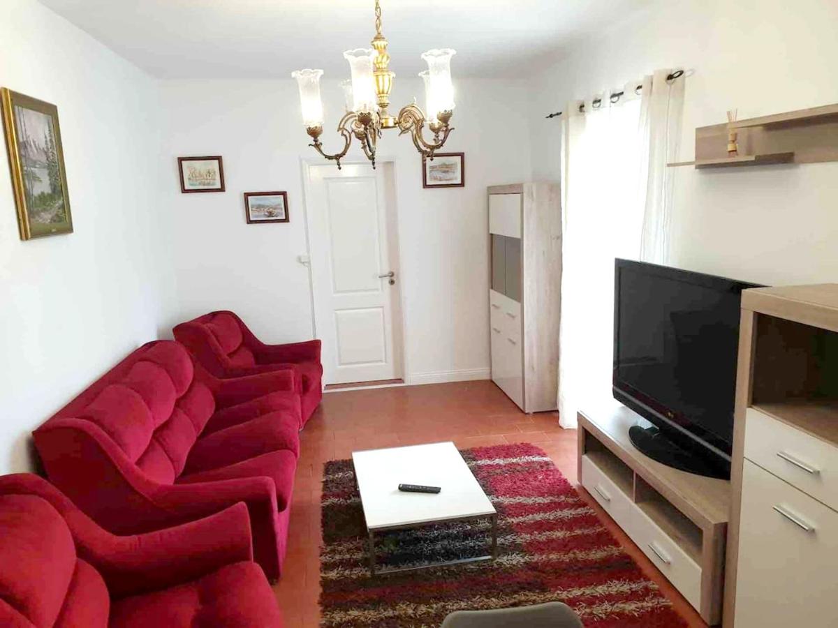 3 bedrooms house at Ponta Delgada 250 m away from the beach with furnished terrace and wifi - Housity