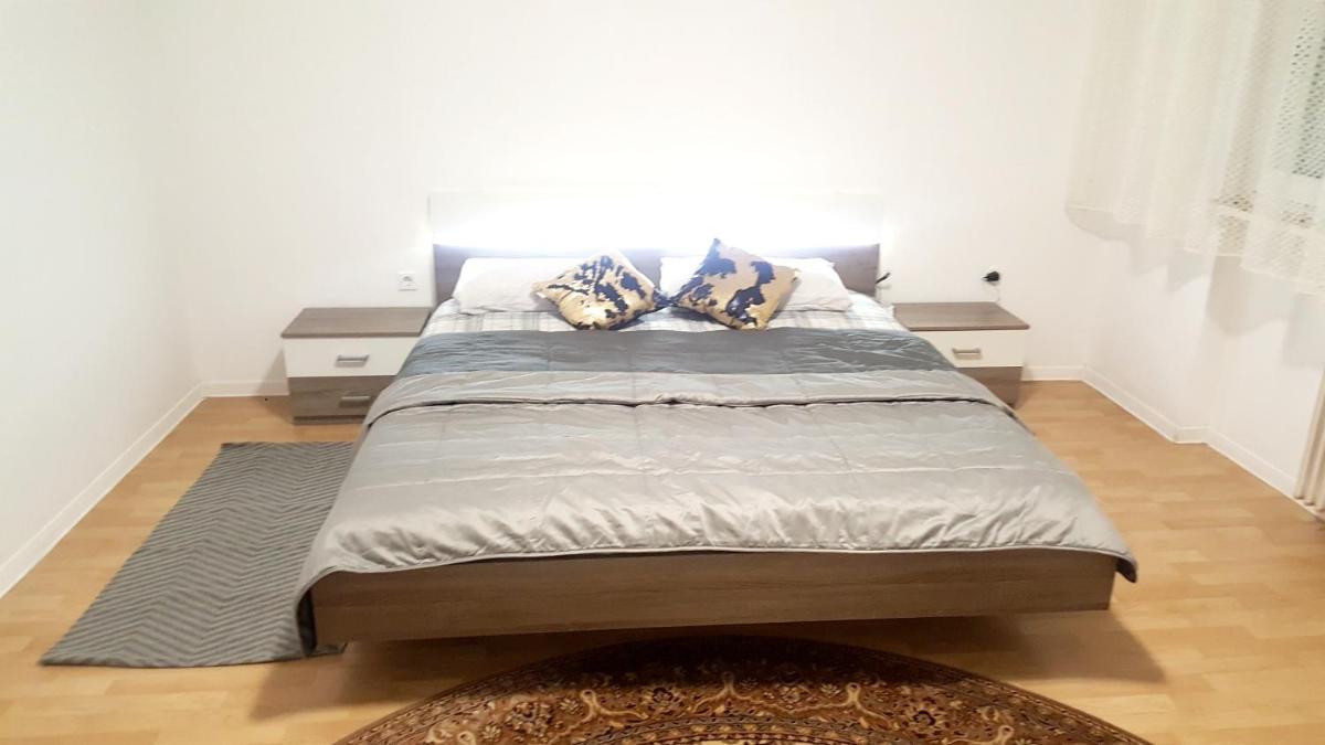 Suitetrails - 3 bedrooms appartement with enclosed garden and wifi at Ramstein Miesenbach