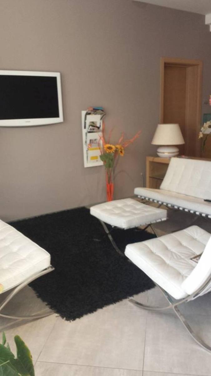 Hotel Main Street - Housity