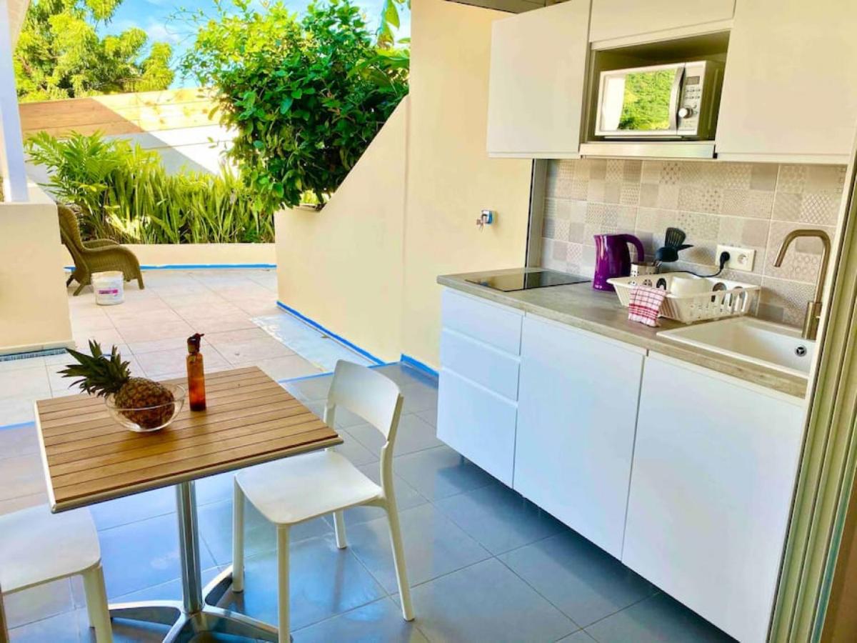 Suitetrails - Beautiful suite S7, pool, sea view, Pinel Island