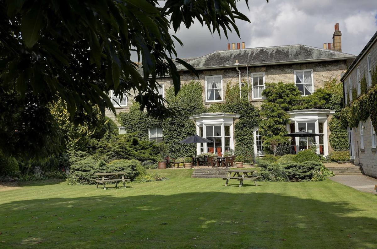 Best Western Forest and Vale Hotel - Housity