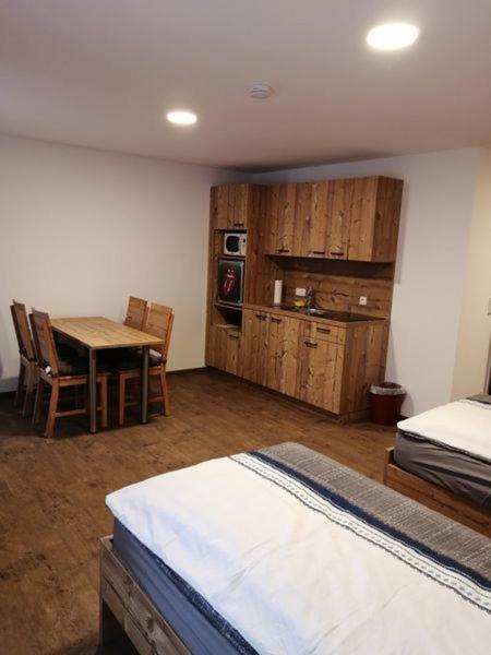 Hansmayrgut - Housity