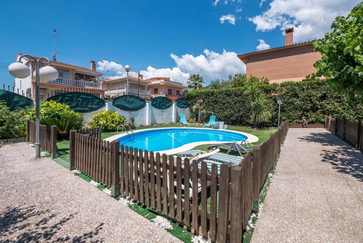 HomeHolidaysRentals Pallars - Costa Barcelona - Housity