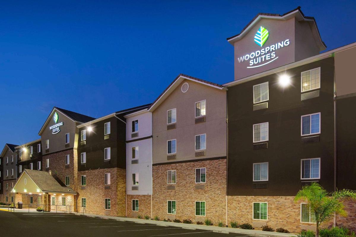 WoodSpring Suites Bakersfield East - Housity