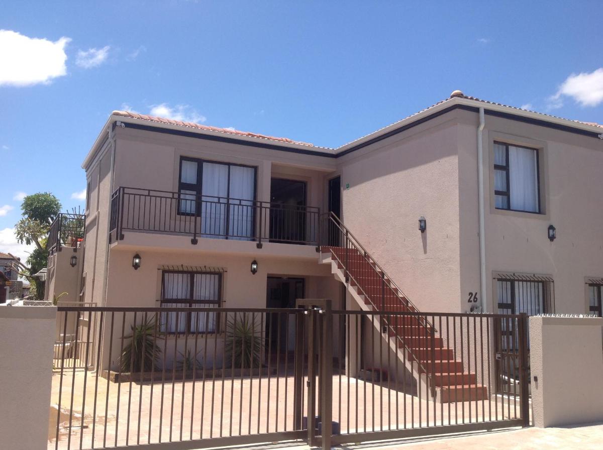 Sikelela Guest House - Housity