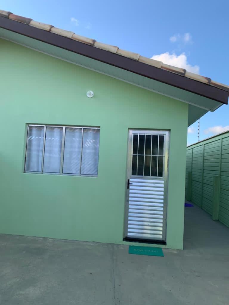 Casa, 1 quadra da praia. - Housity