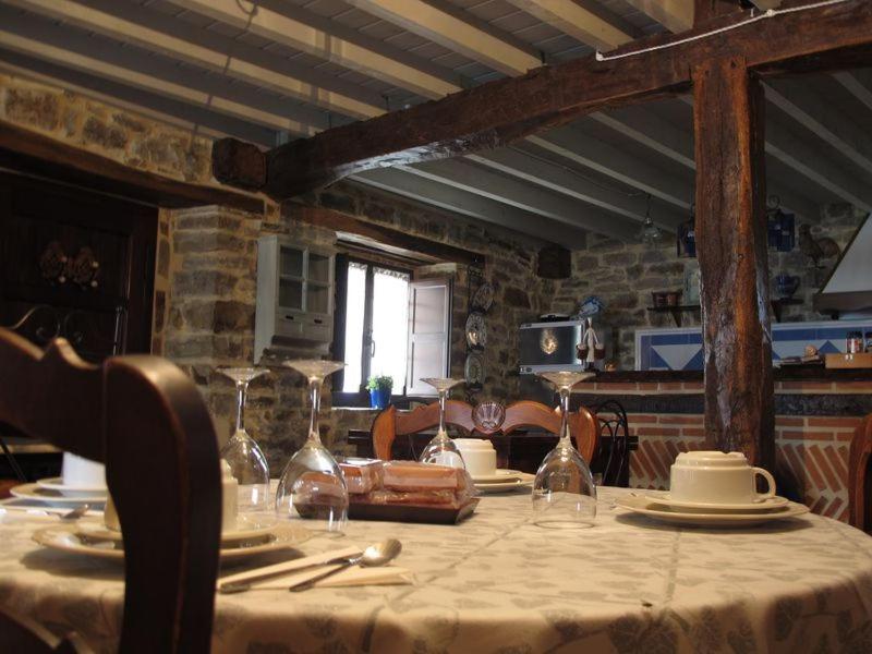Hotel Rural La Casa Encanto - Housity