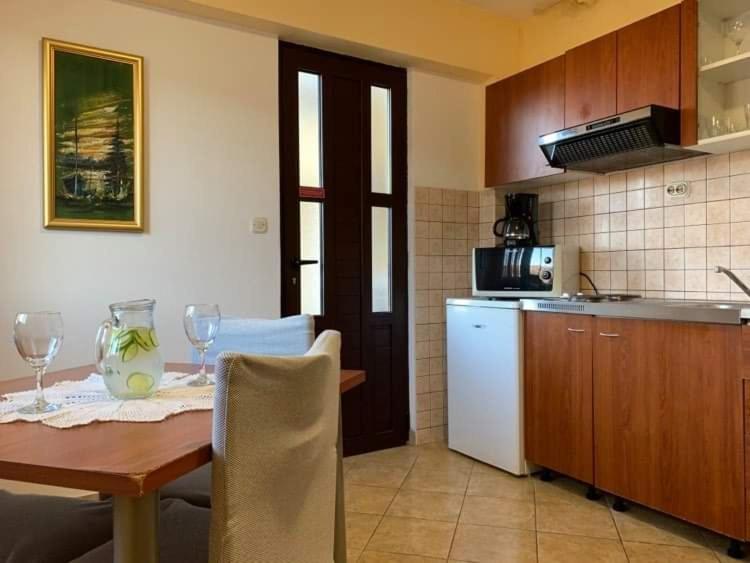 Fresh Apartments Dar Orlic - Housity