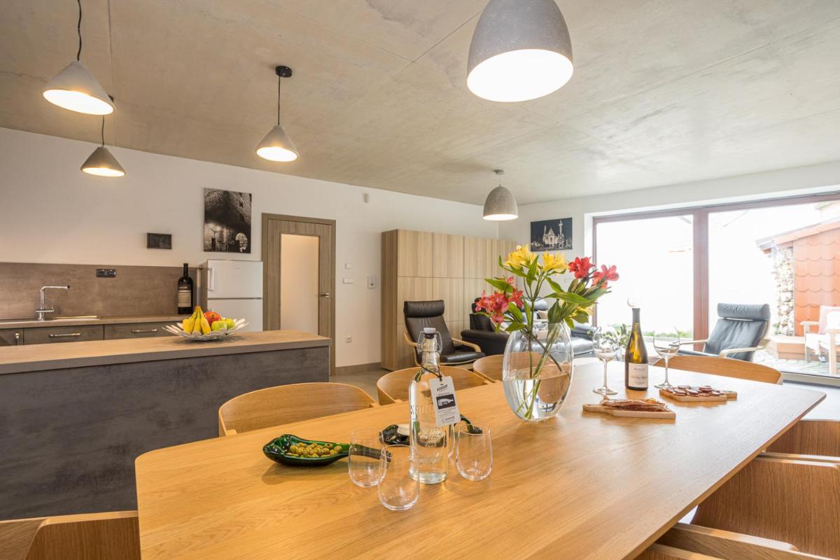 Vinný apartmán Rakovník - Housity