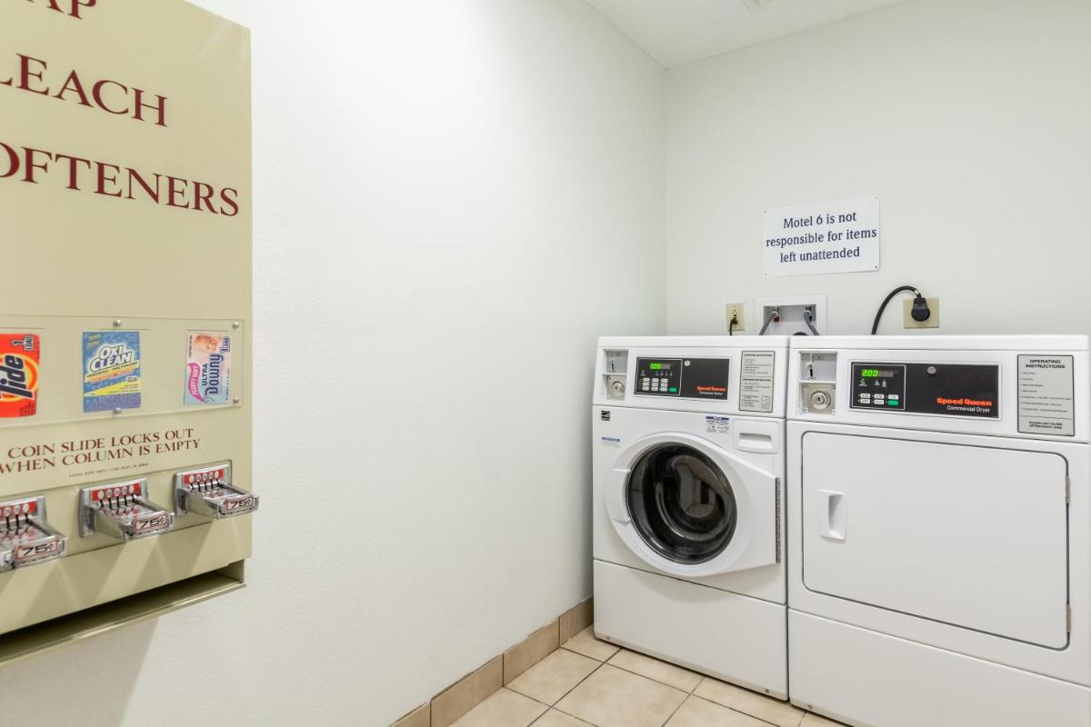 Motel 6 Walton, KY - Richwood - Cincinnati Airport South - Housity