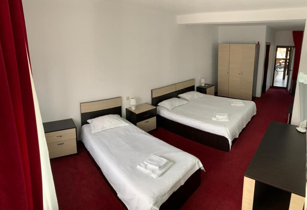 Hotel River - Housity