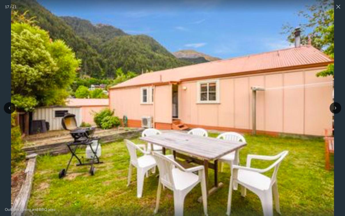 Central Peach - Queenstown Holiday Home - Housity