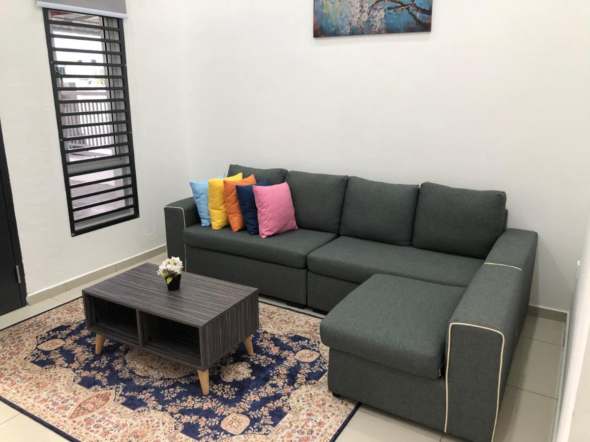 CasaStayz Kluang - Housity