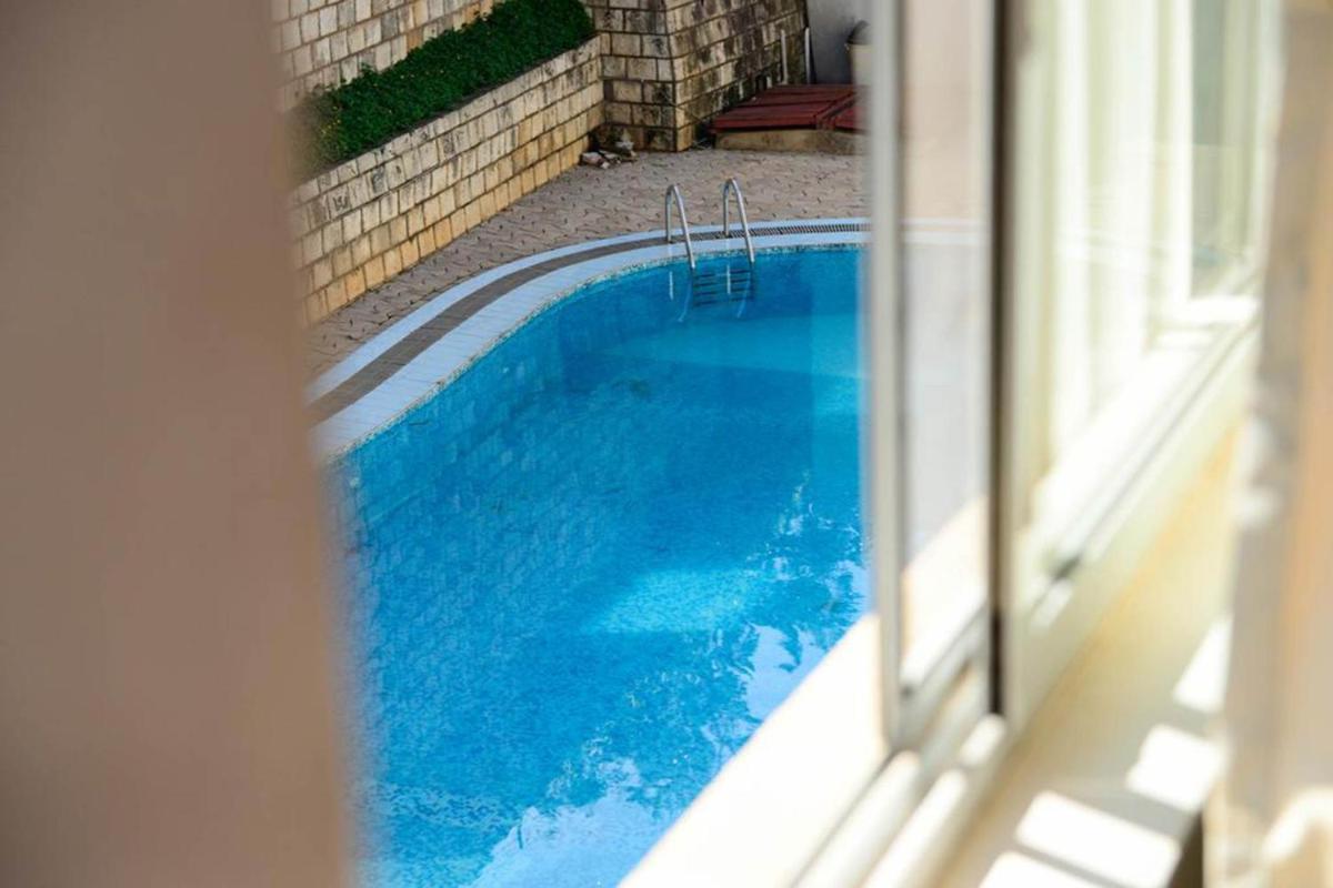 Suitetrails - Room in BB - This Double room is a great choice for your fabulous stay Kigali