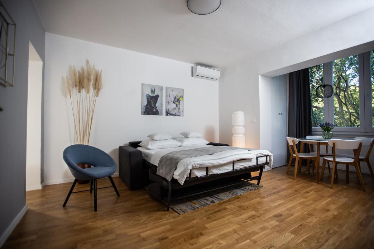 Big Tree Apartment & The Nest Apartment - free Parking - Hizvo
