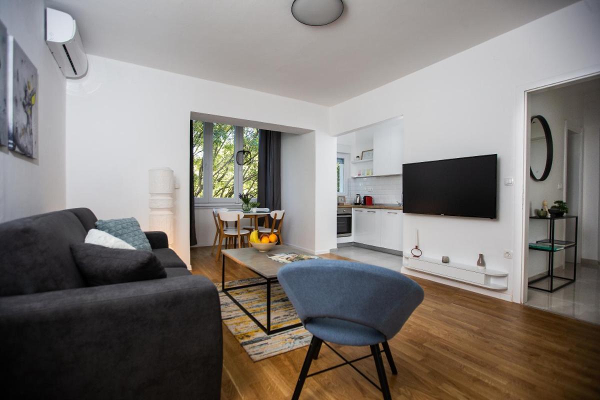 Big Tree Apartment & The Nest Apartment - free Parking - Hizvo