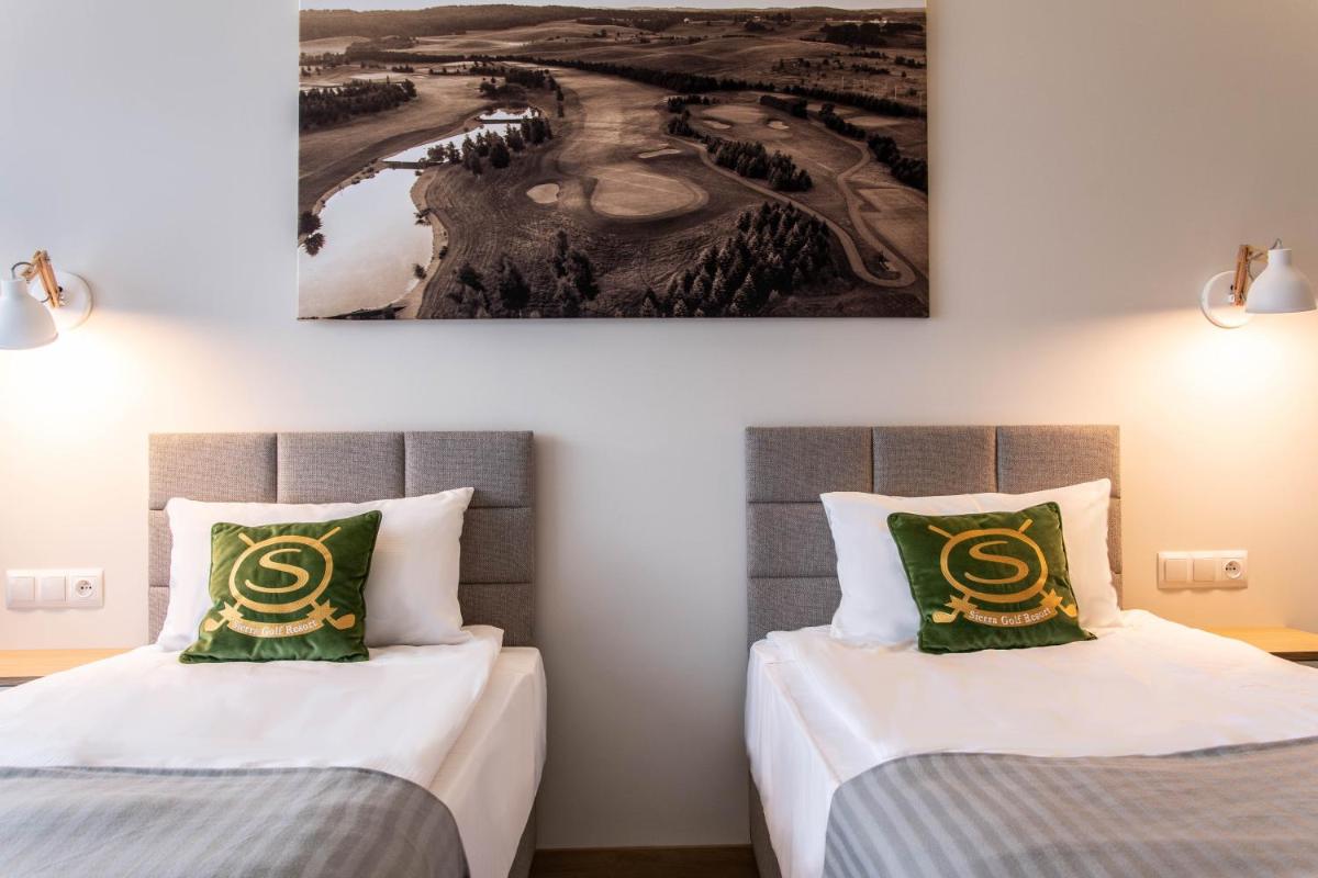 Bungalows at Sierra Golf Resort - Housity