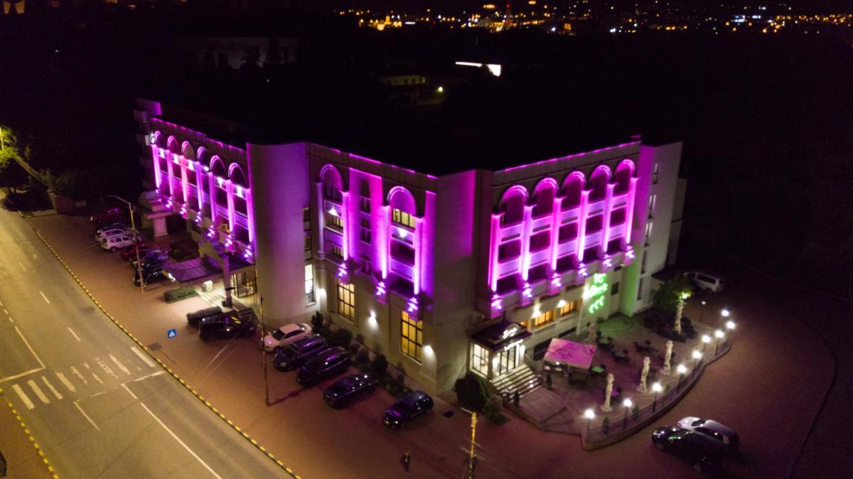 Hotel Balada - Housity